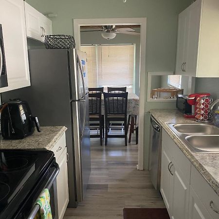 3 Bedroom House Fenced Backyard Private Patio Areas Grill Firepit Plenty Parking! Quick Access 10 Min To Beach Airport Delray West Palm Lake Worth Beach Luaran gambar