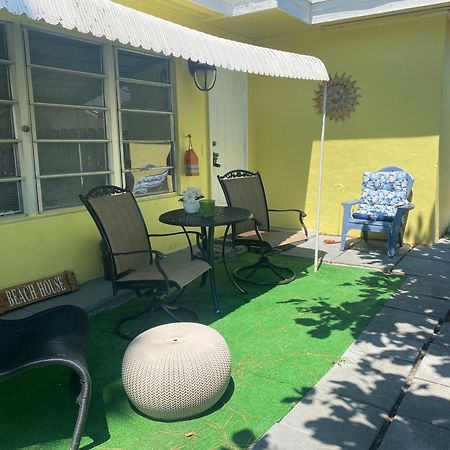 3 Bedroom House Fenced Backyard Private Patio Areas Grill Firepit Plenty Parking! Quick Access 10 Min To Beach Airport Delray West Palm Lake Worth Beach Luaran gambar