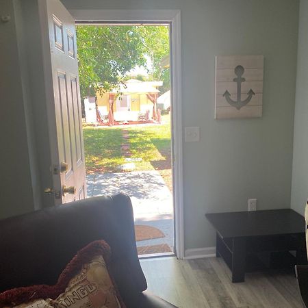 3 Bedroom House Fenced Backyard Private Patio Areas Grill Firepit Plenty Parking! Quick Access 10 Min To Beach Airport Delray West Palm Lake Worth Beach Luaran gambar