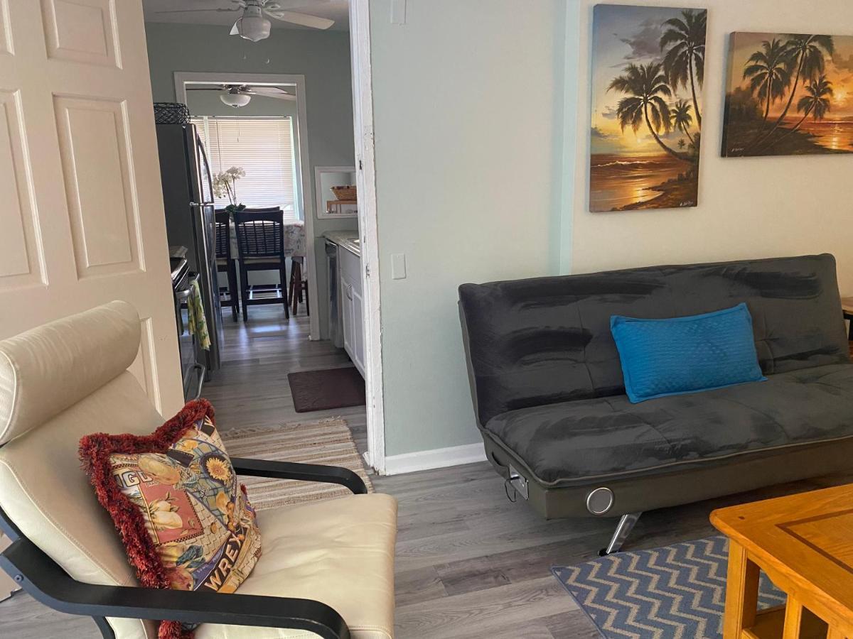 3 Bedroom House Fenced Backyard Private Patio Areas Grill Firepit Plenty Parking! Quick Access 10 Min To Beach Airport Delray West Palm Lake Worth Beach Luaran gambar