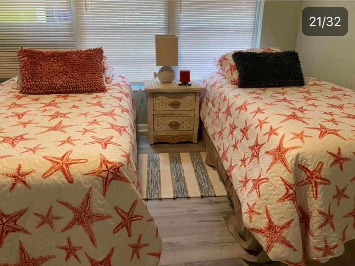 3 Bedroom House Fenced Backyard Private Patio Areas Grill Firepit Plenty Parking! Quick Access 10 Min To Beach Airport Delray West Palm Lake Worth Beach Luaran gambar