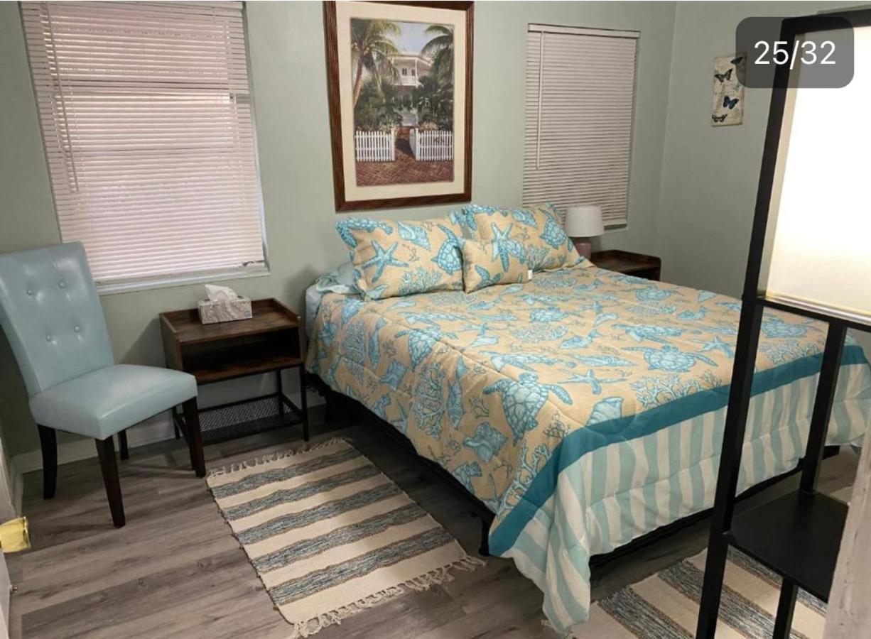 3 Bedroom House Fenced Backyard Private Patio Areas Grill Firepit Plenty Parking! Quick Access 10 Min To Beach Airport Delray West Palm Lake Worth Beach Luaran gambar