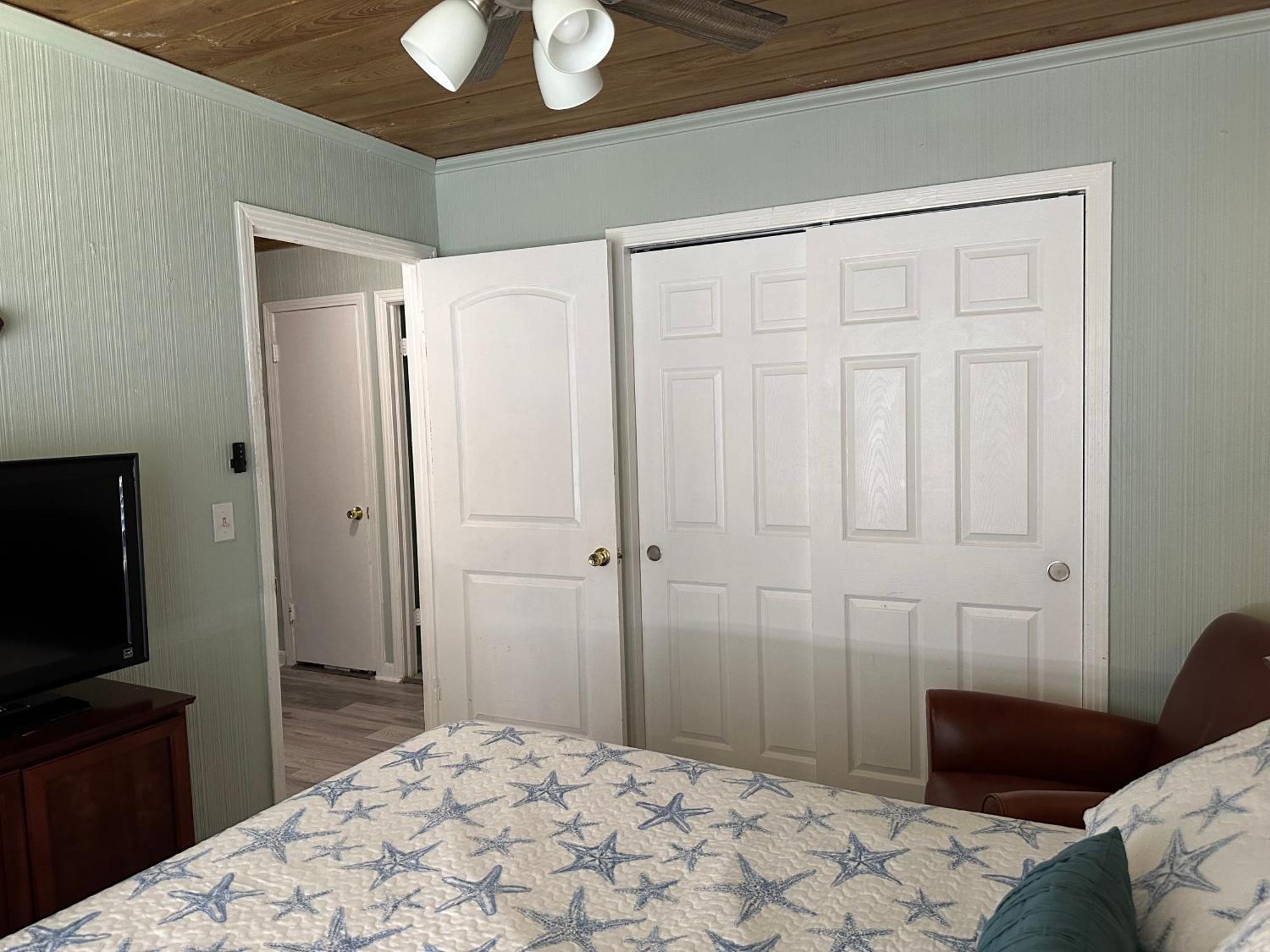 3 Bedroom House Fenced Backyard Private Patio Areas Grill Firepit Plenty Parking! Quick Access 10 Min To Beach Airport Delray West Palm Lake Worth Beach Luaran gambar